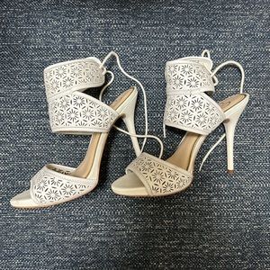 Jessica Simpson heels